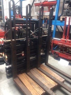 Stabau Double Pallet Handlers with Load Extender 